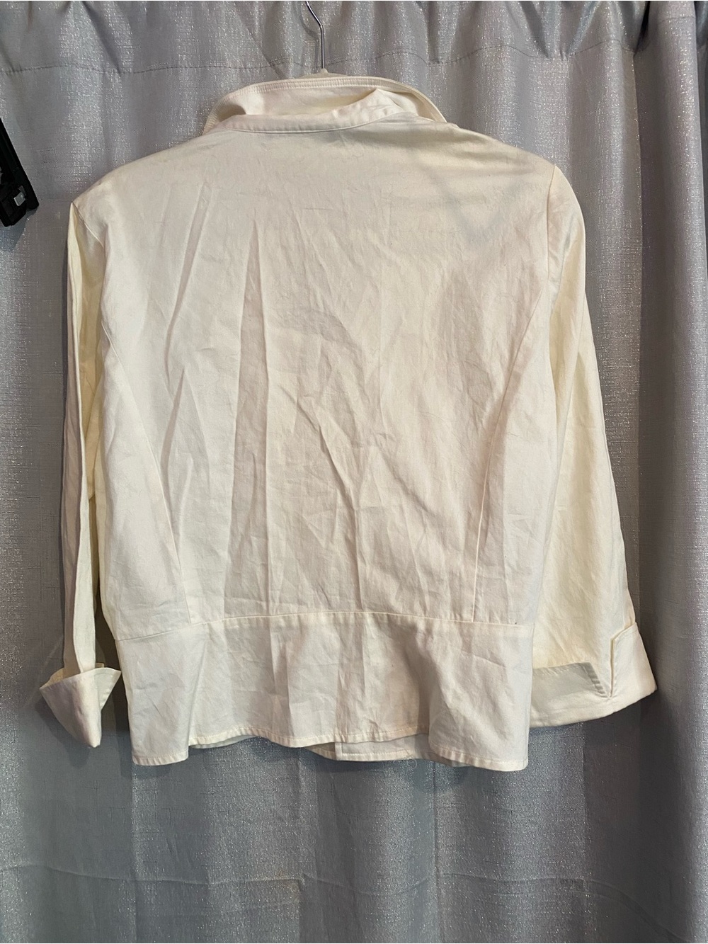 Jones New York Cream Signature Collared Shirt - Picture 4 of 4